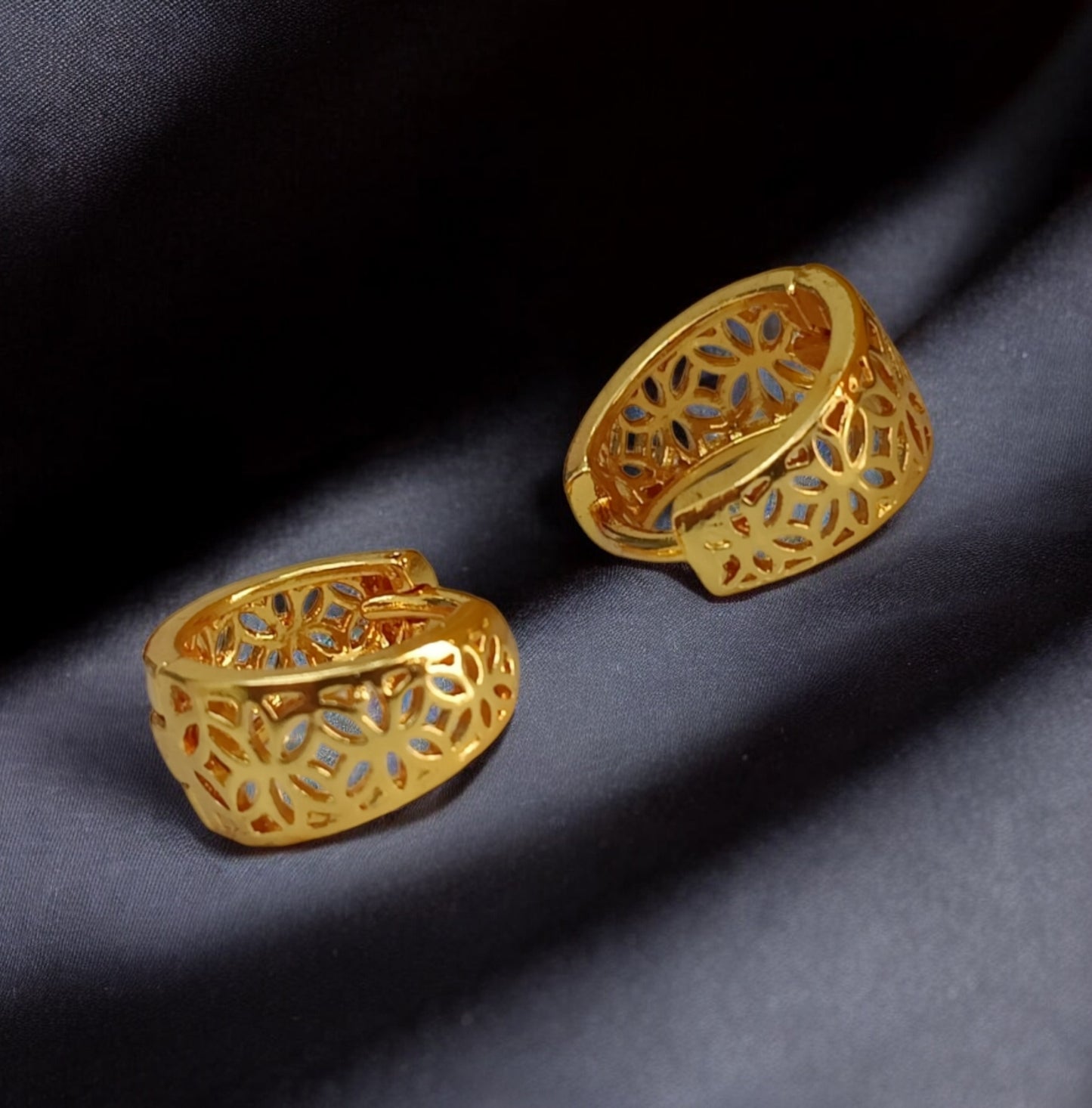 Gold-Plated Leaf Design Hoop Earrings for Women – Stylish Daily Wear Jewelry