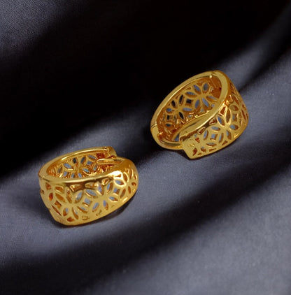 Gold-Plated Leaf Design Hoop Earrings for Women – Stylish Daily Wear Jewelry