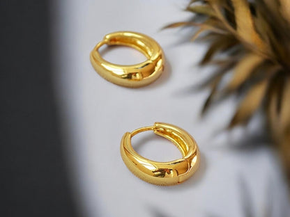 Gold-Plated Leaf Design Hoop Earrings for Women – Stylish Daily Wear Jewelry