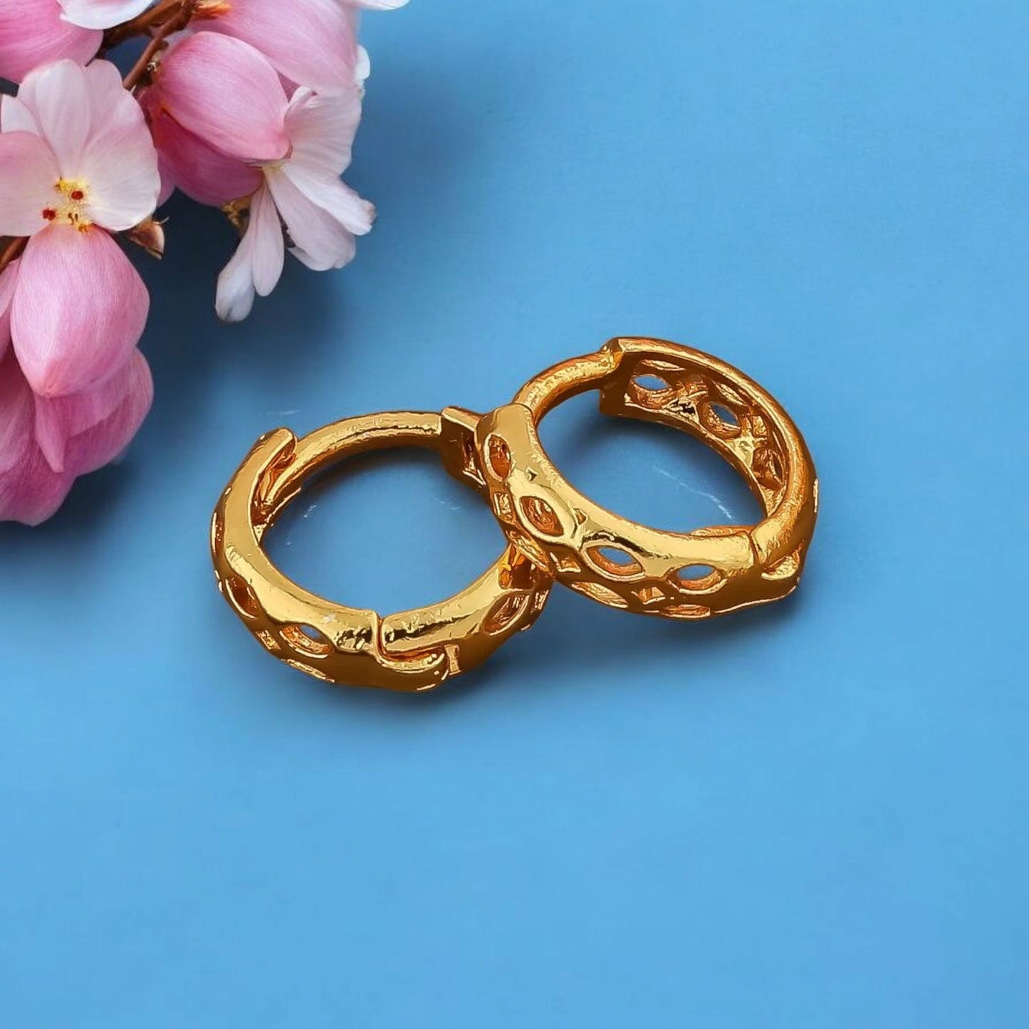 Gold-Plated Leaf Design Hoop Earrings for Women – Stylish Daily Wear Jewelry