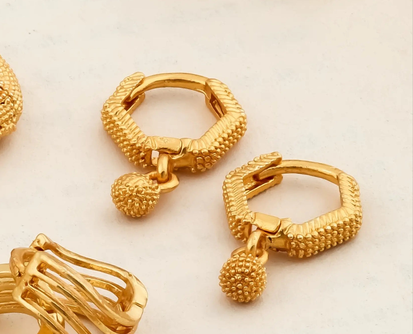 Gold-Plated Leaf Design Hoop Earrings for Women – Stylish Daily Wear Jewelry