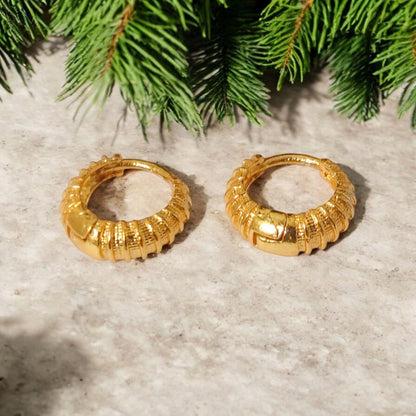 Gold-Plated Leaf Design Hoop Earrings for Women – Stylish Daily Wear Jewelry