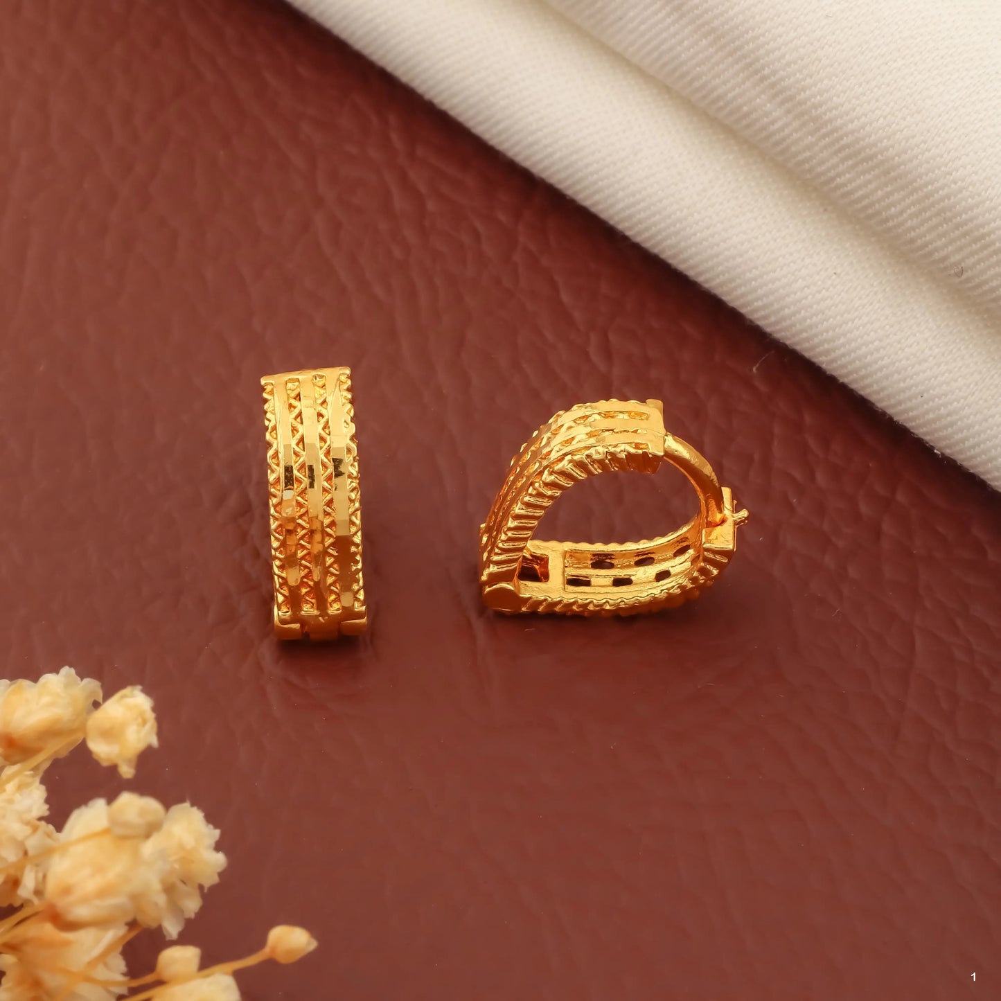 Gold-Plated Leaf Design Hoop Earrings for Women – Stylish Daily Wear Jewelry